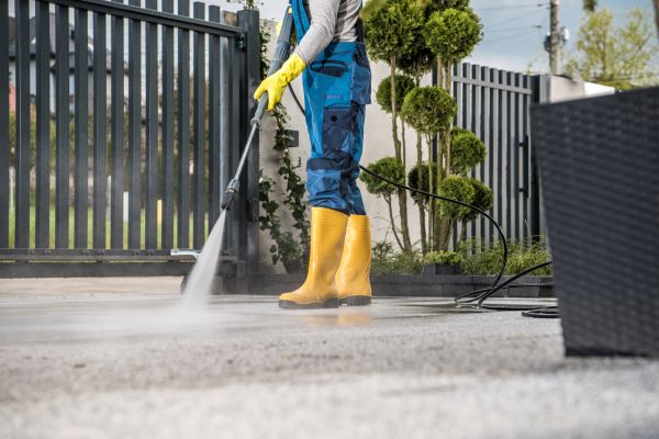Cost of Driveway Power Washing in Melbourne