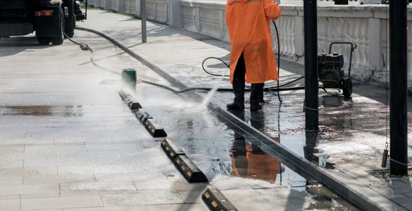Parking Lot Pressure Washing in Melbourne
