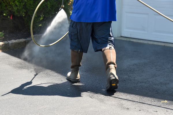 Cost of Asphalt Driveway Cleaning in Melbourne