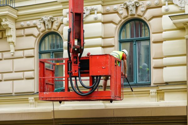 Cost of Building Power Washing in Melbourne