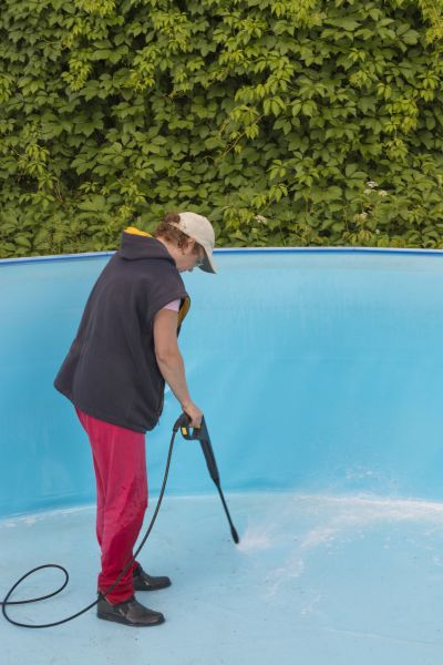 Cost of Pool Pressure Washing in Melbourne