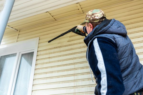 Cost of Vinyl Siding Pressure Cleaning in Melbourne