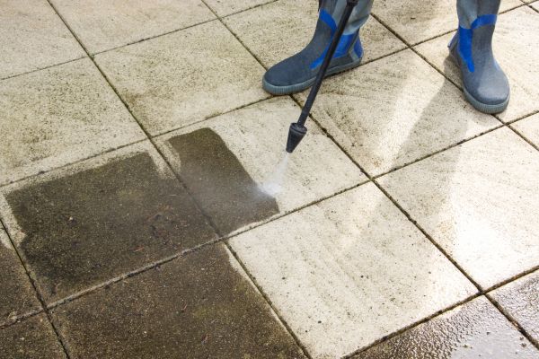 Cost of Outdoor Concrete Cleaning in Melbourne