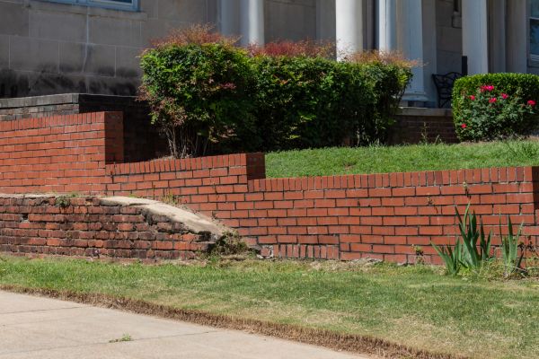 Cost of Retaining Wall Cleaning in Melbourne